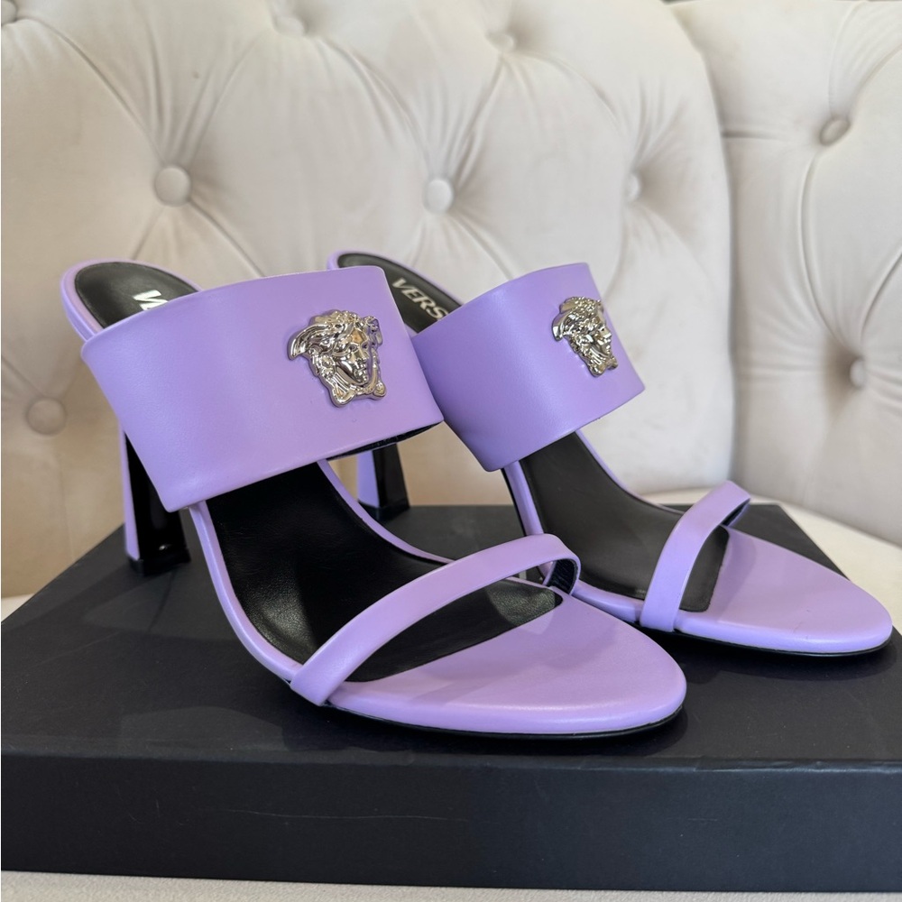 VERSACE Vitello Heeled Medusa Head Sandal in Baby Violet 
Size 40.5